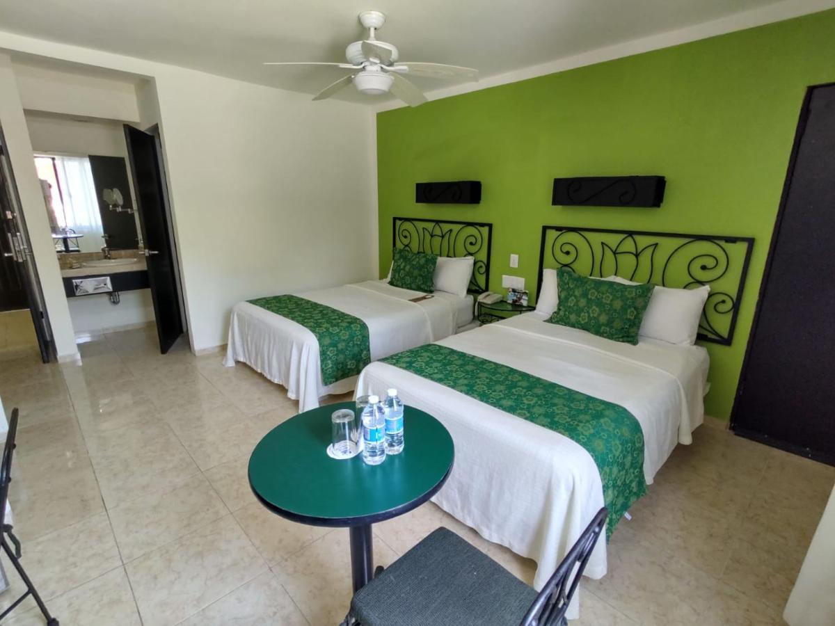 Hotel Maya Tulipanes Palenque Bilik gambar